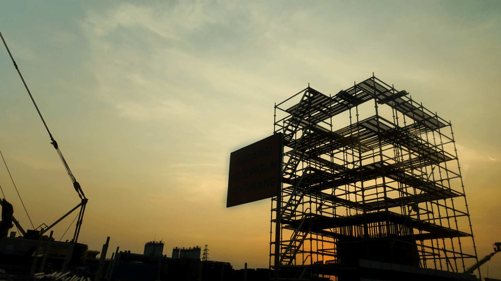 Safety Barriers / Formwork / Scaffolding